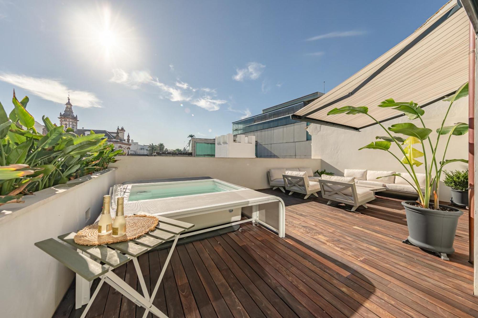 Green-Apartments Reales Atarazanas Suites Sevilha Exterior foto